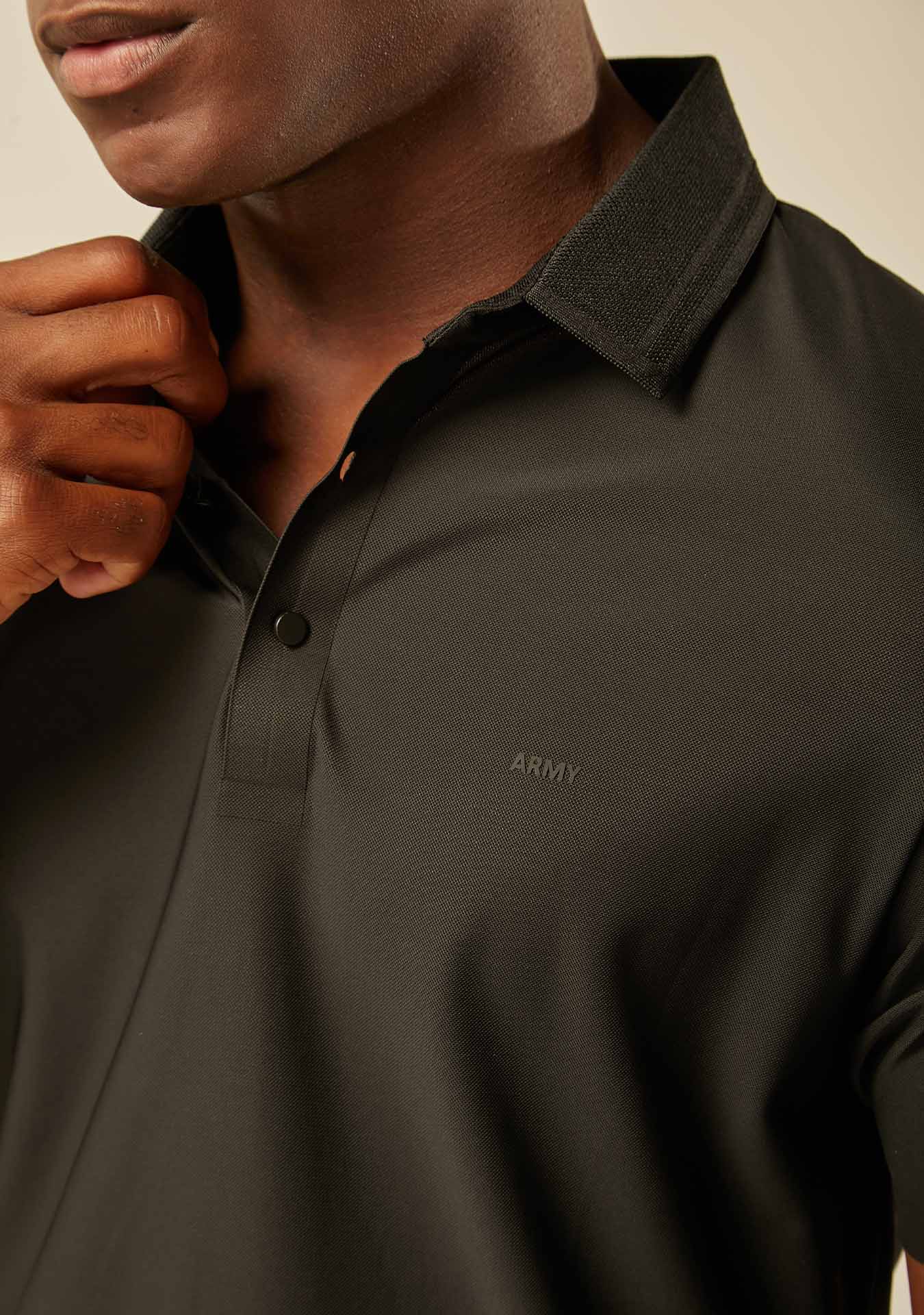 Polo Tech Essential Botão - Preto