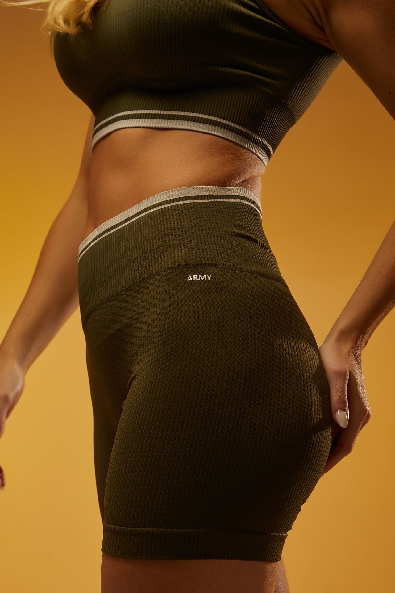 Short Seamless Rib Contour Line - Militar