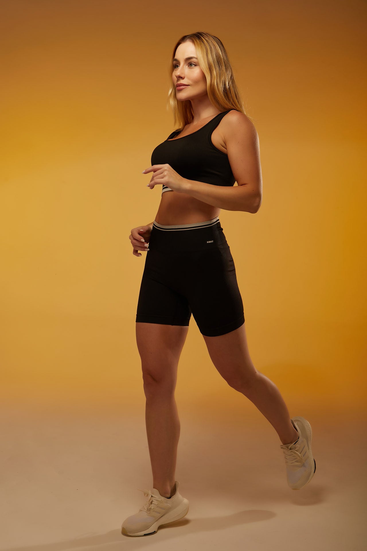Short Seamless Rib Contour Line - Preto