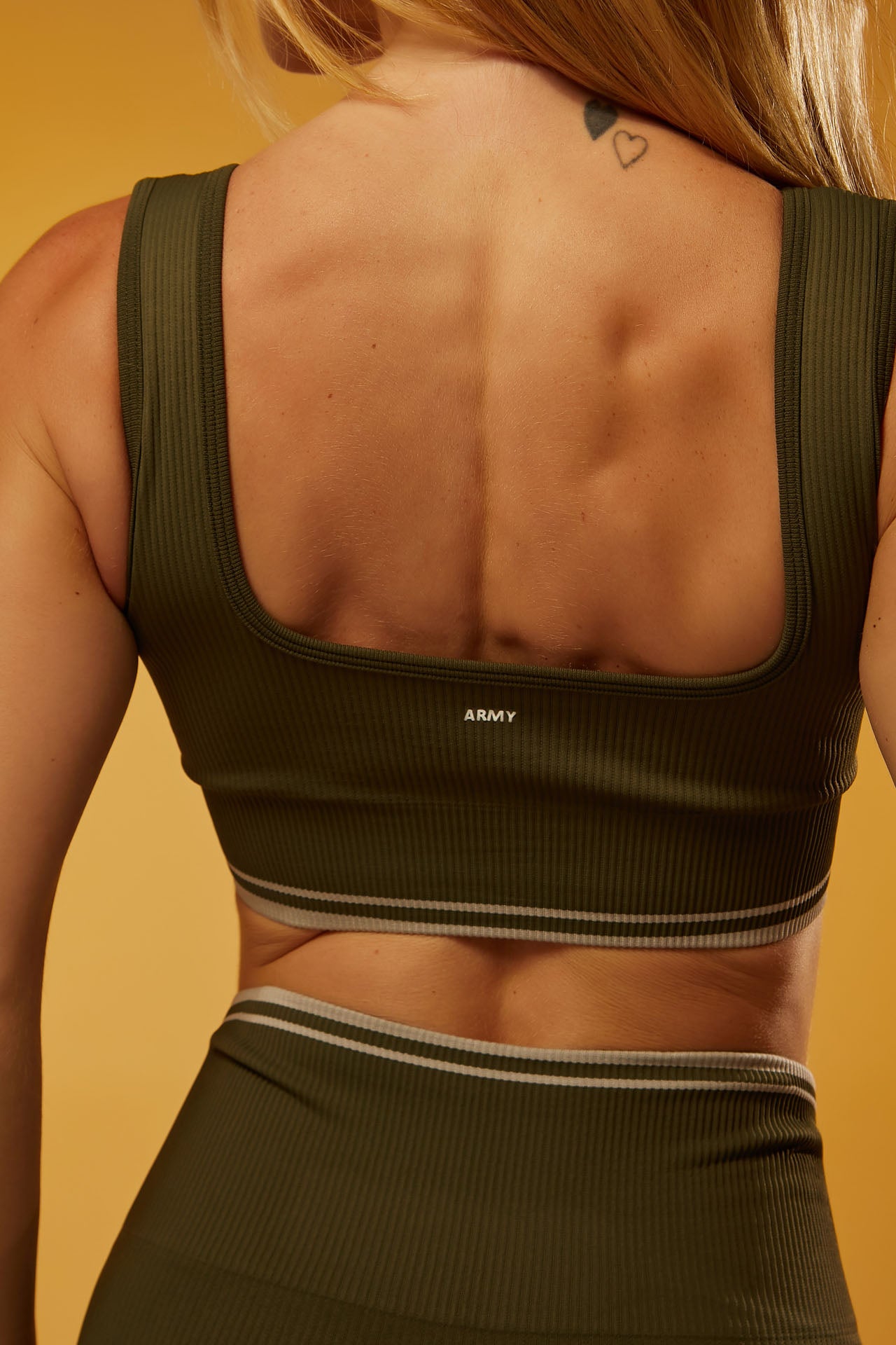 Top com Bojo Seamless Rib Contour Line - Militar