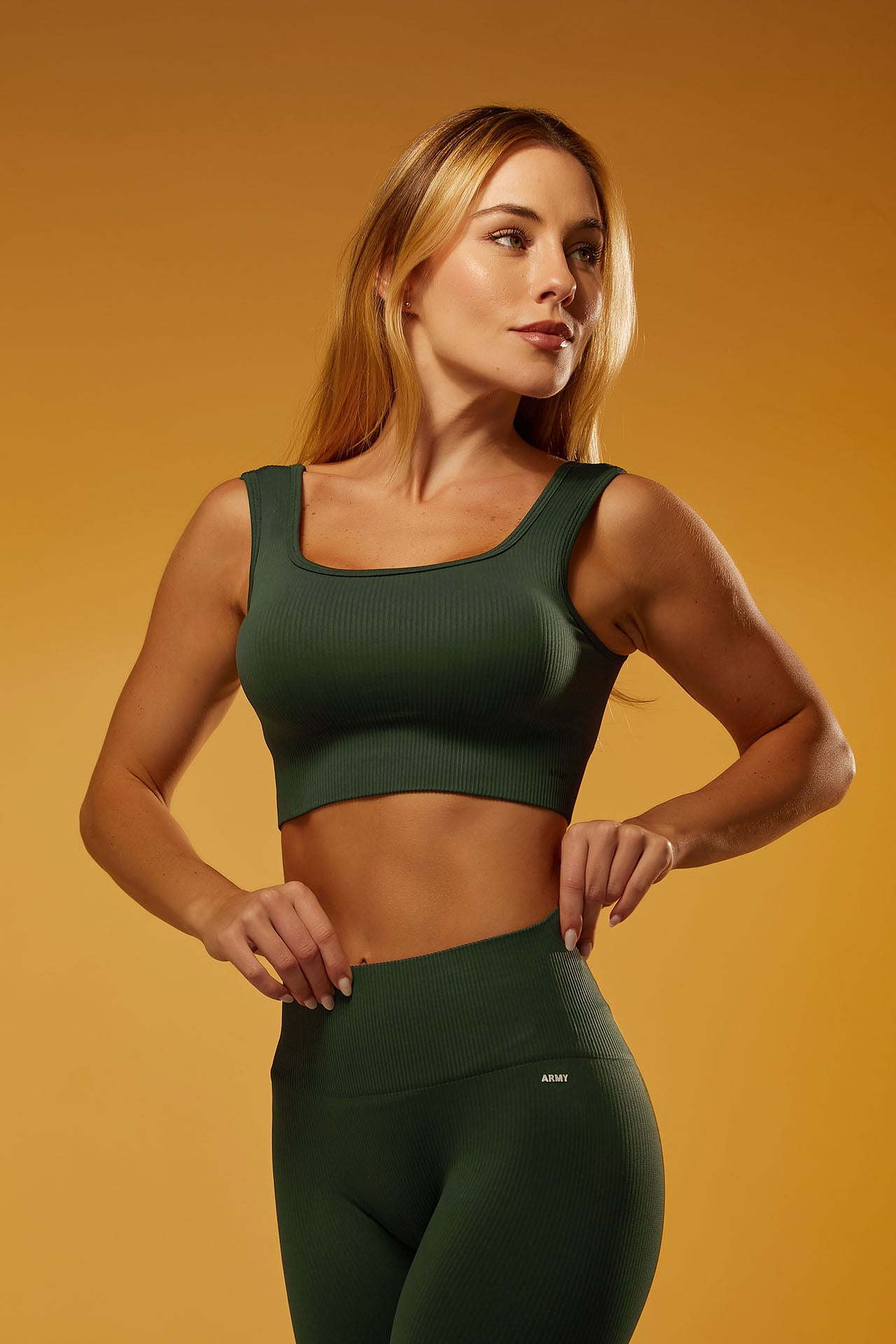 Top com Bojo Seamless Rib Essential - Verde